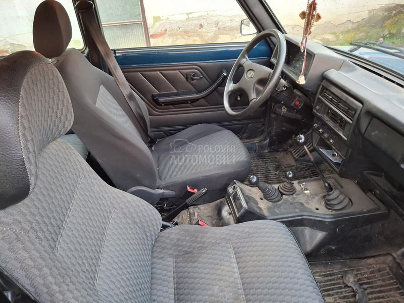 Lada Niva 
