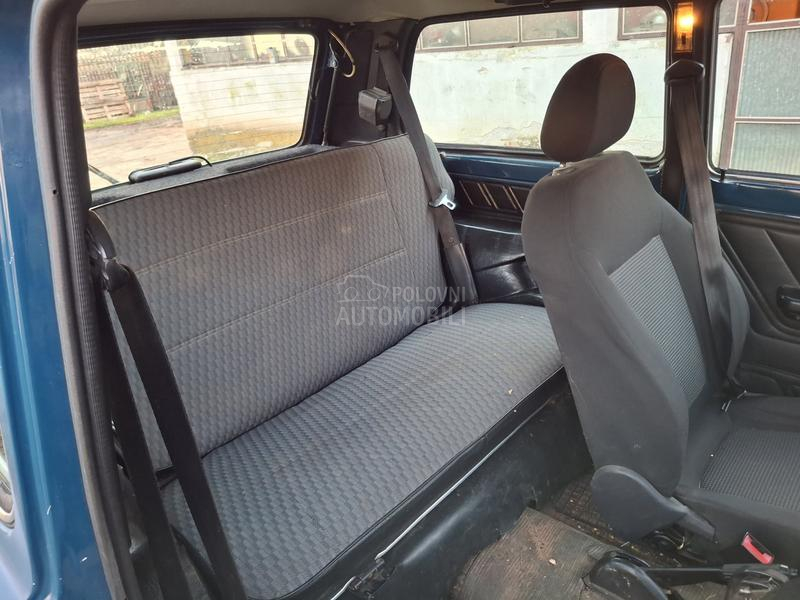 Lada Niva 
