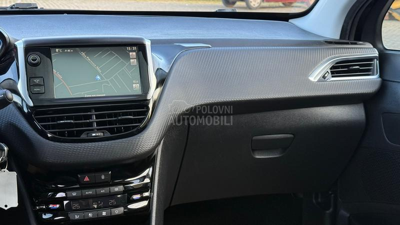 Peugeot 2008 1.6HDi ALLURE