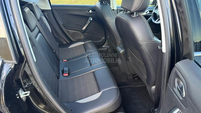 Peugeot 2008 1.6HDi ALLURE