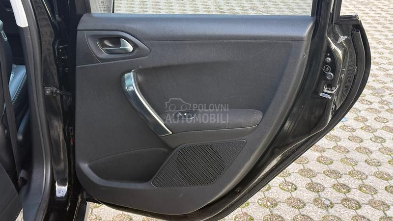 Peugeot 2008 1.6HDi ALLURE