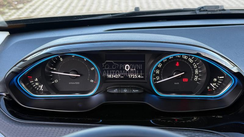 Peugeot 2008 1.6HDi ALLURE