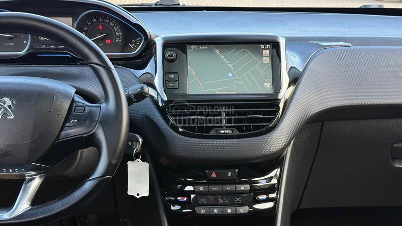 Peugeot 2008 1.6HDi ALLURE