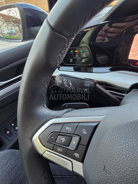 Volkswagen Golf 8 DSG/ACC