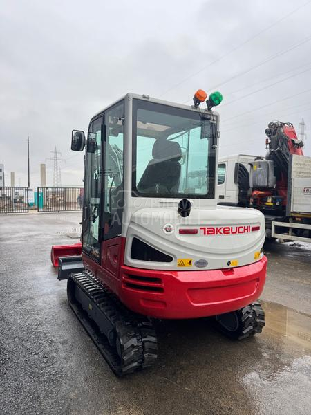 Takeuchi TB240  TOP STANJE