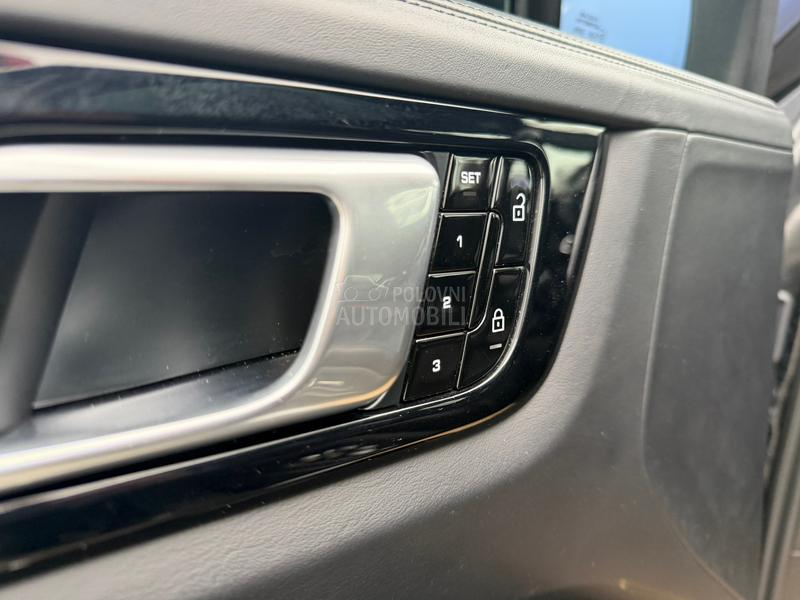 Porsche Cayenne COUPE HYBRID