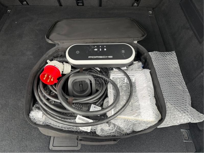 Porsche Cayenne COUPE HYBRID