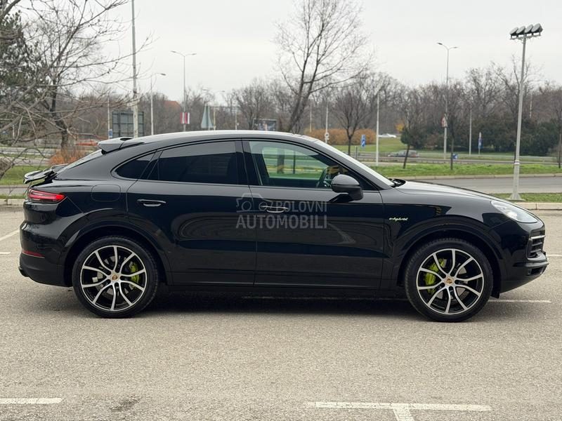 Porsche Cayenne COUPE HYBRID
