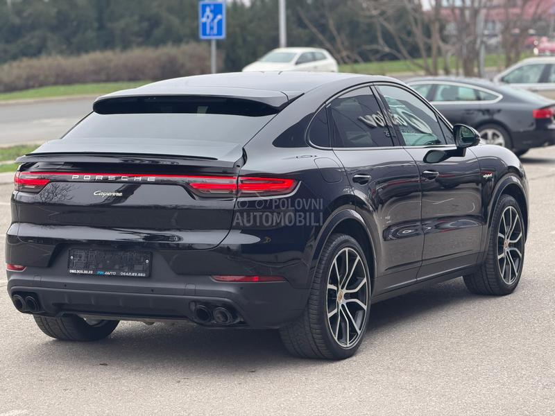 Porsche Cayenne COUPE HYBRID