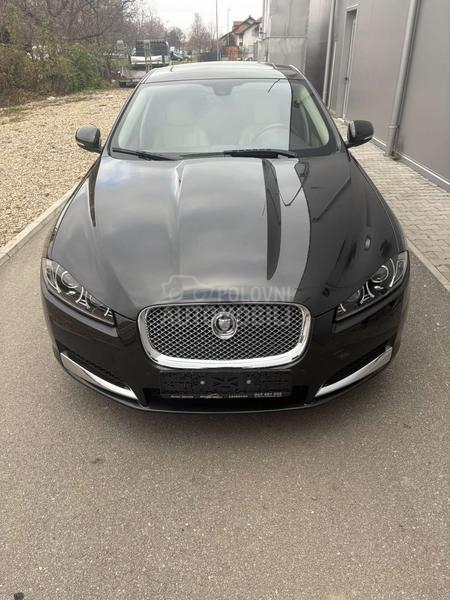 Jaguar XF 