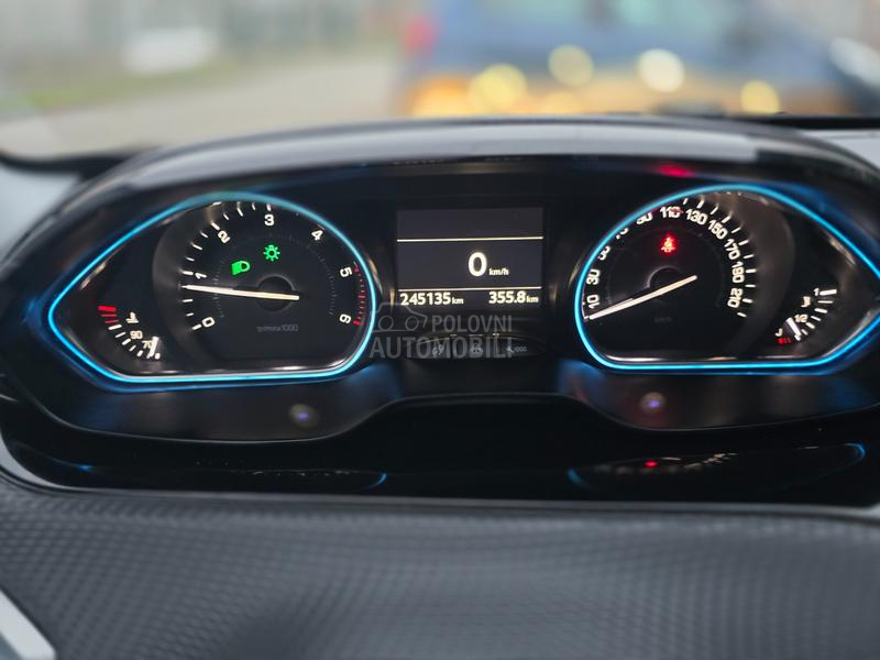 Peugeot 2008 1.6hdi ALLUR/NAV I