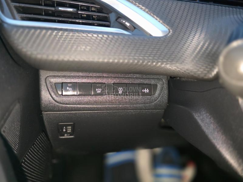 Peugeot 2008 1.6hdi ALLUR/NAV I