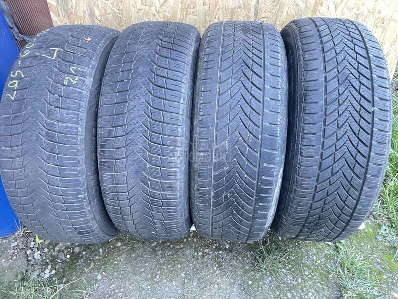 Tracmax 205/60 R16 Sve sezone