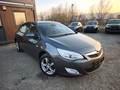 Opel Astra J 1.6 ENJOY
