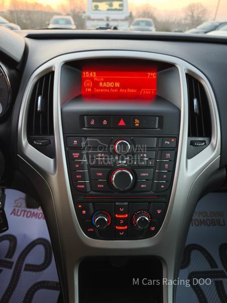 Opel Astra J 1.6 ENJOY