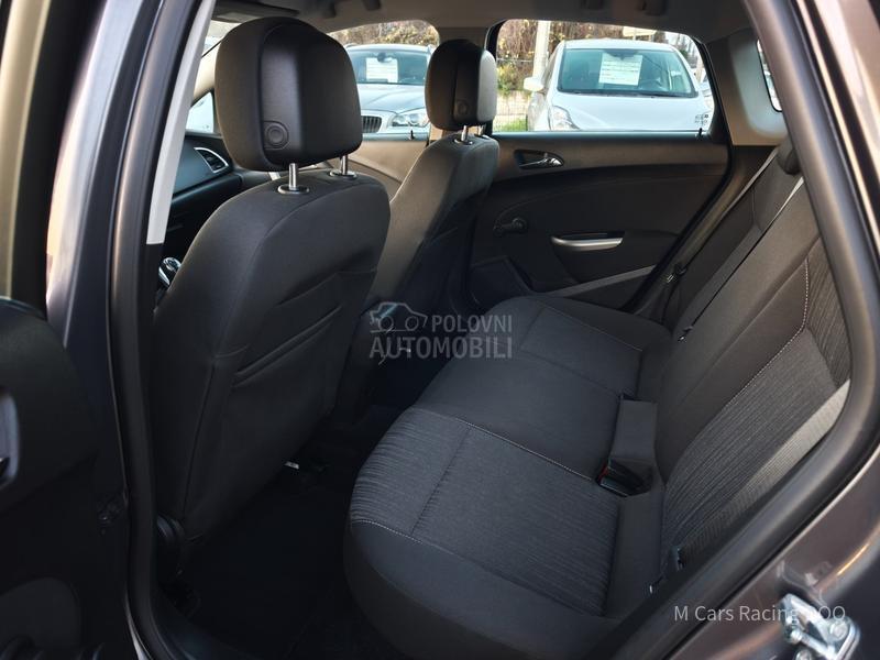 Opel Astra J 1.6 ENJOY