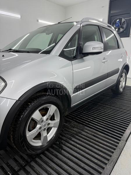 Suzuki SX4 1.6i/4x4/CH/T0P