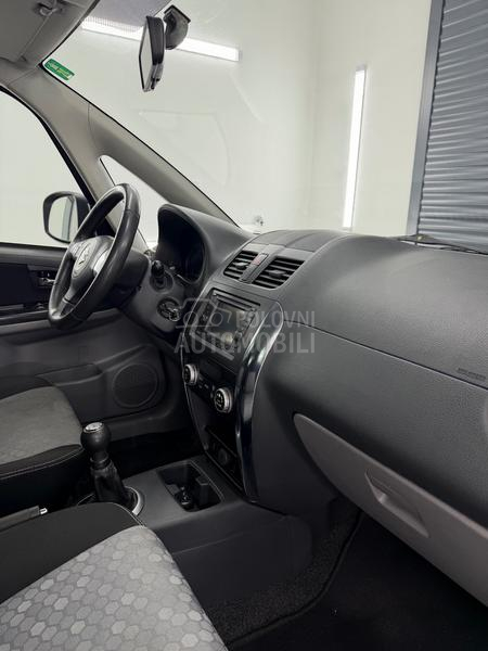 Suzuki SX4 1.6i/4x4/CH/T0P
