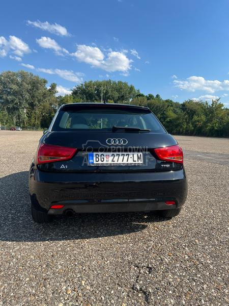 Audi A1 1.2 TFSI ATTRACTION