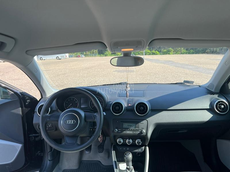 Audi A1 1.2 TFSI ATTRACTION