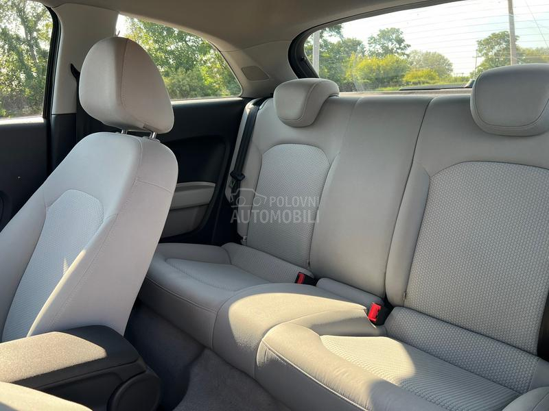 Audi A1 1.2 TFSI ATTRACTION