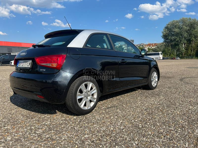 Audi A1 1.2 TFSI ATTRACTION
