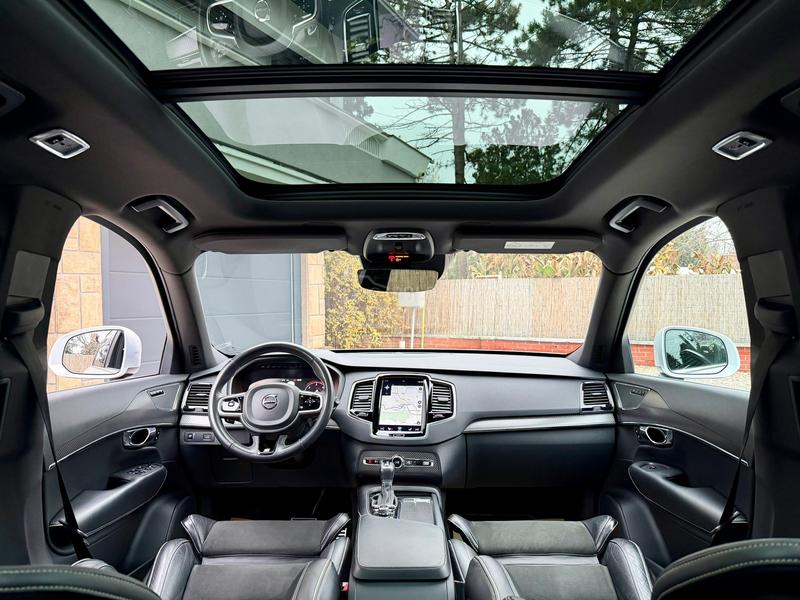 Volvo XC90 R-Design/7Sed/Perla