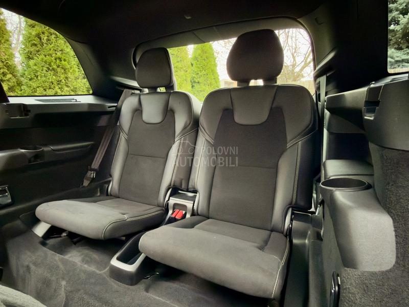 Volvo XC90 R-Design/7Sed/Perla