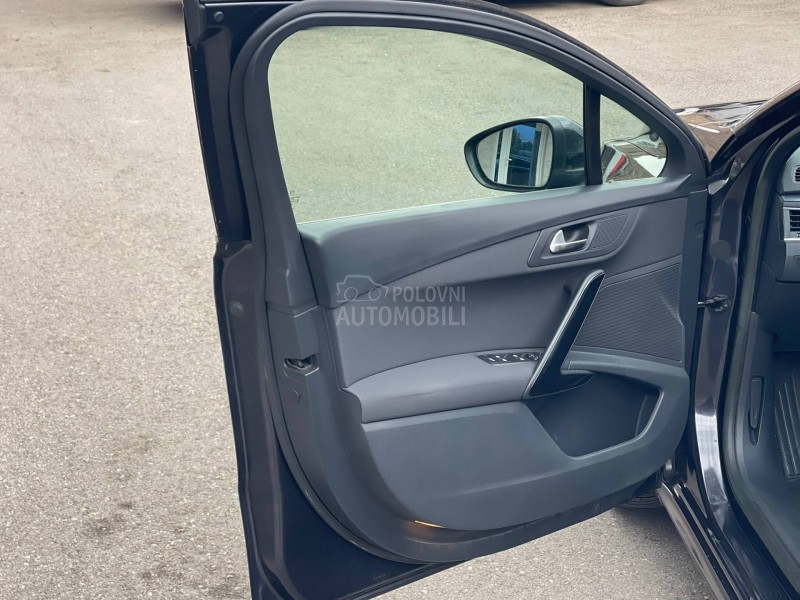 Peugeot 508 P A N O