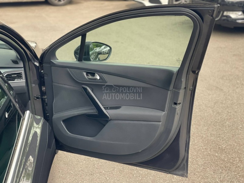 Peugeot 508 P A N O