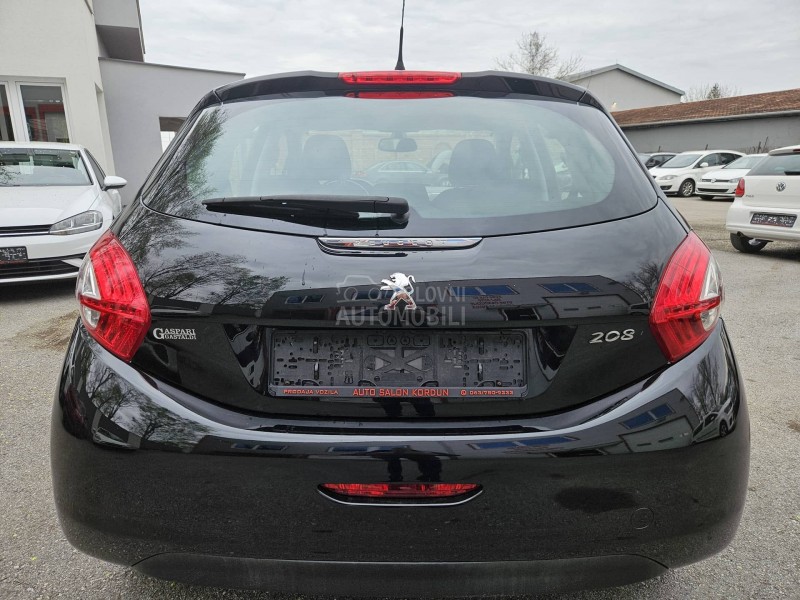Peugeot 208 N A V I  L E D
