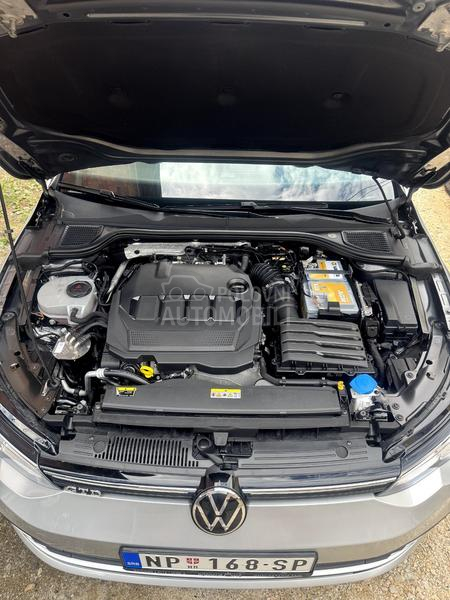 Volkswagen Golf 8 8