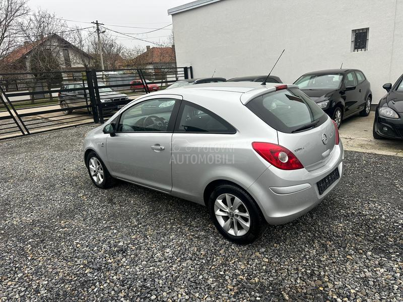 Opel Corsa D 1.2 Ben