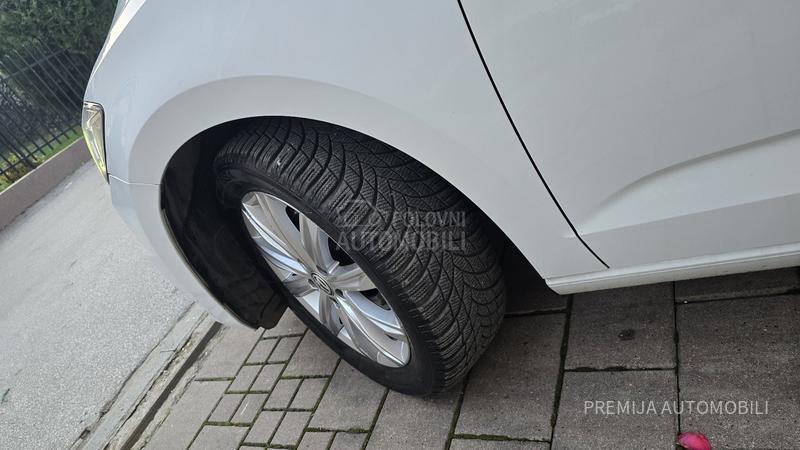Volkswagen Touran 2.0 TDI HIGHLINE 7 S