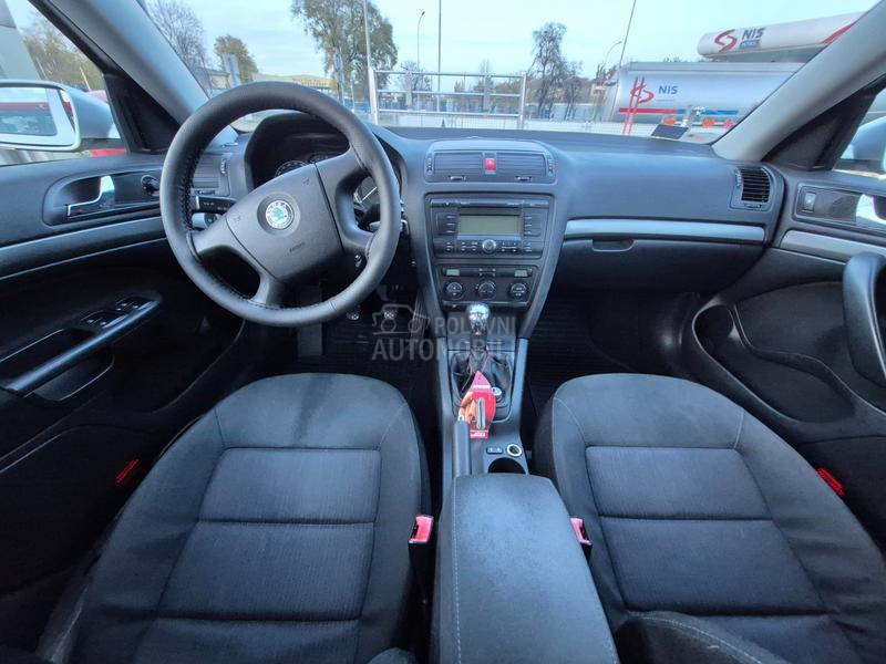 Škoda Octavia 1.6 elegance
