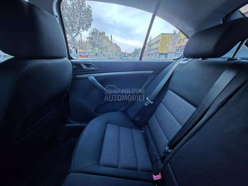 Škoda Octavia 1.6 elegance