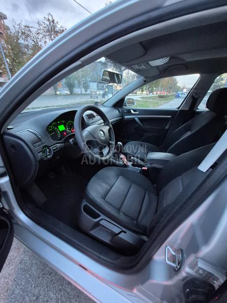 Škoda Octavia 1.6 elegance