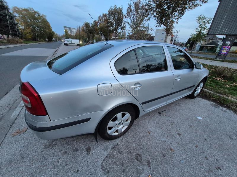 Škoda Octavia 1.6 elegance