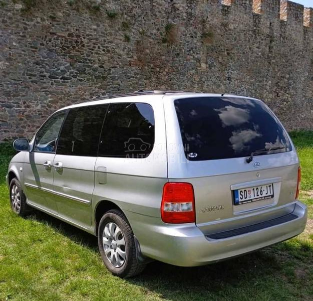 Kia Carnival 2.9 CRDI