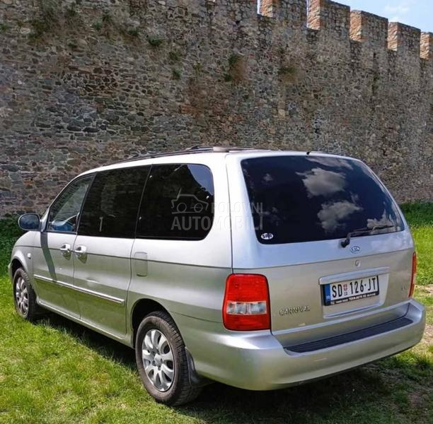 Kia Carnival 2.9 CRDI