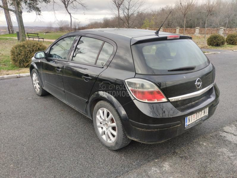 Opel Astra H 