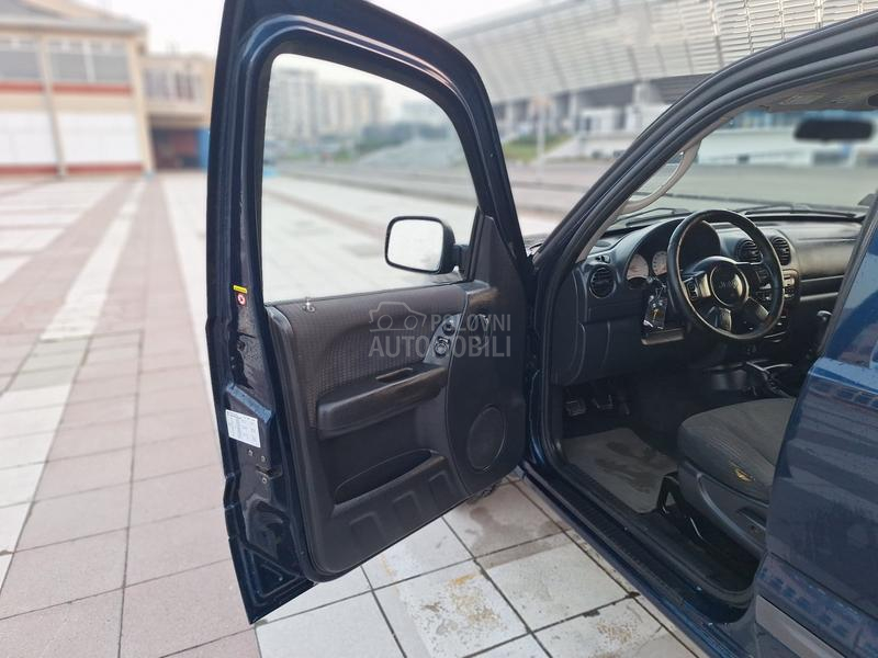 Jeep Cherokee 2.5 crd sport