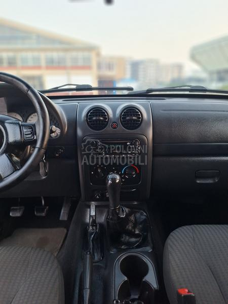 Jeep Cherokee 2.5 crd sport