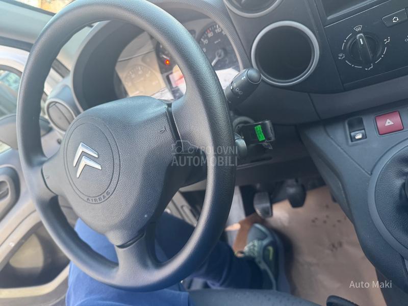 Citroen Berlingo 1.6hdi N1 5 sedista