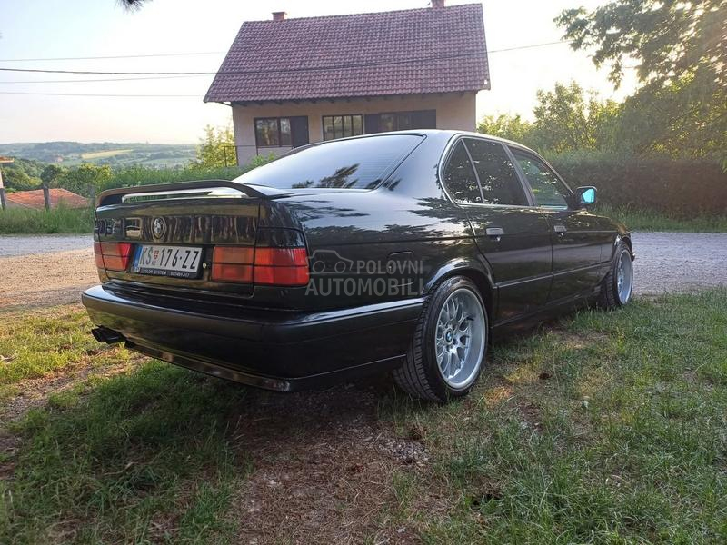 BMW 525 