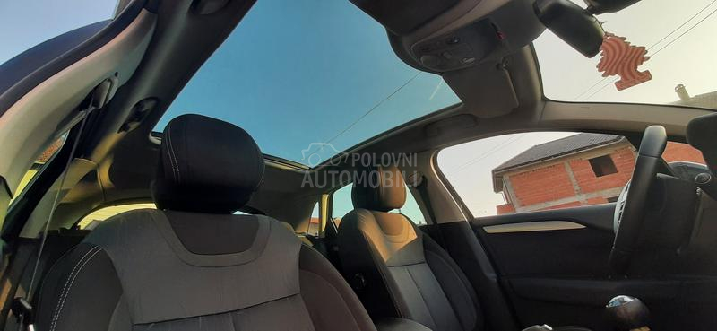 Citroen C4 1.6e.hdi pano