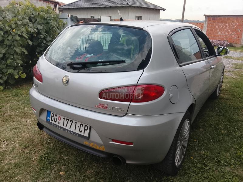 Alfa Romeo 147 