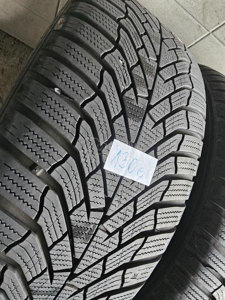 Kumho 235/50 R17 Zimska