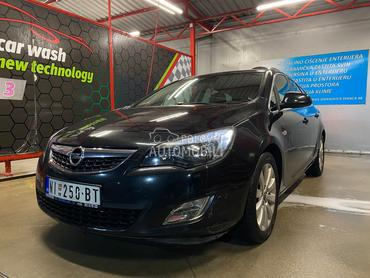 Opel Astra J Cosmo