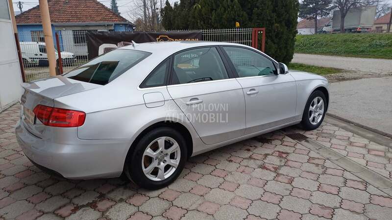 Audi A4 2.0 TDI DIODA S-LINE